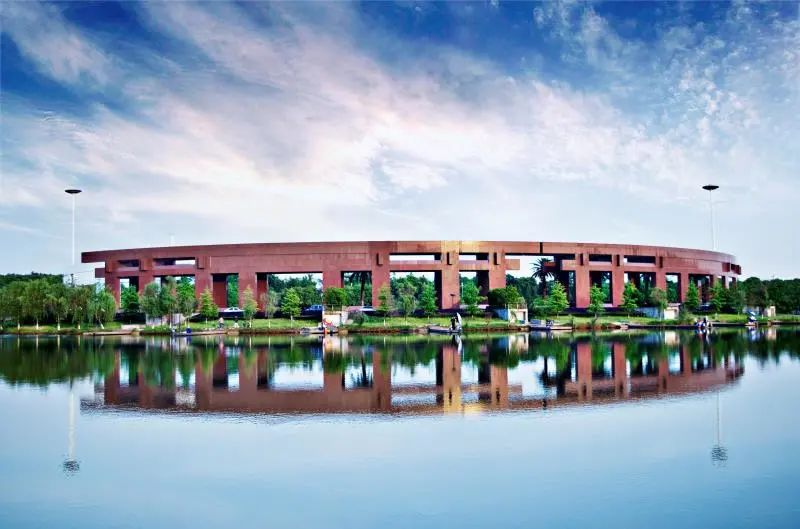 推进新医科建设南昌大学百年华诞之际诚聘医学类高端人才