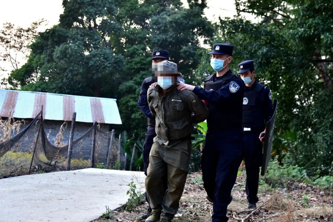 警察的劳动节:边境线上的坚守