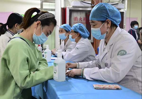 杏花岭区坝陵桥社区卫生服务中心开展新冠疫苗接种应急演练