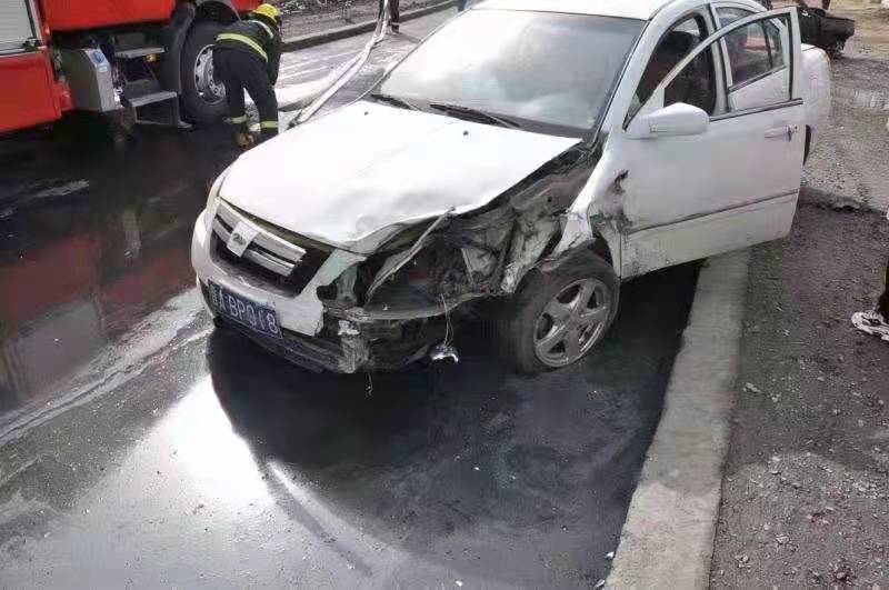 山西五台县一典型道路交通事故曝光 车辆自燃1人死亡