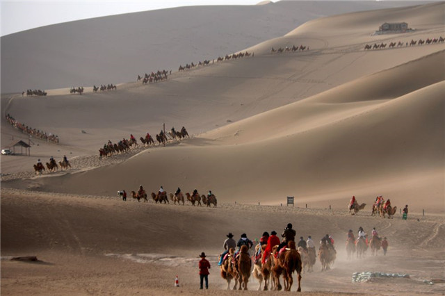 五一期间甘肃“丝路游”受游客追捧（最新发布）