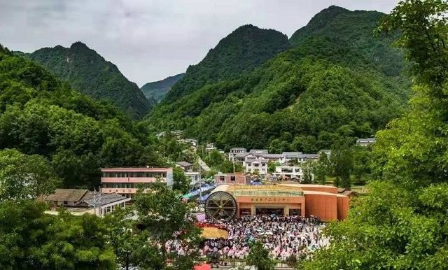 五一期间甘肃“丝路游”受游客追捧（最新发布）