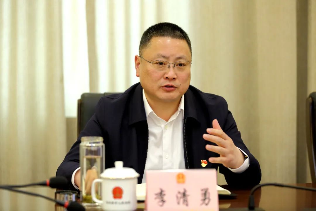 澎湃号>马尔康市人民法院> 李清勇中共马尔康市委书记一是进一步提高