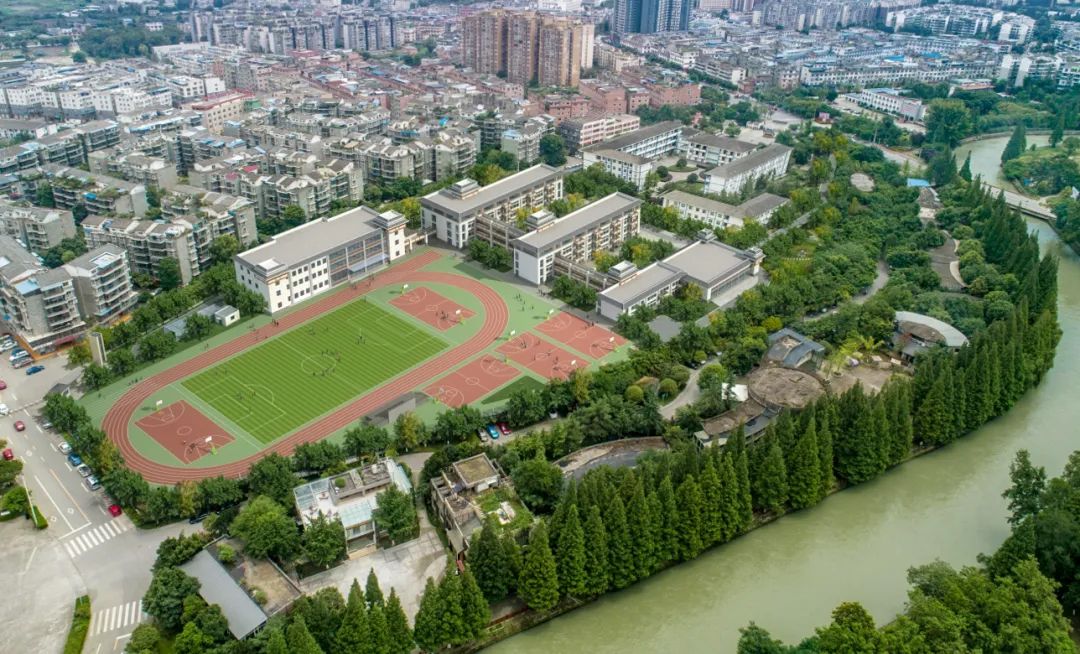 新增近万个学位郫都教育8大项目启动百日攻坚