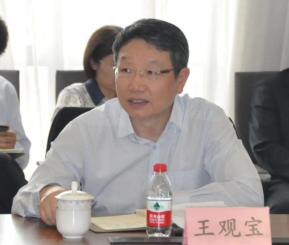 王观宝表示,一方面继续不遗余力做好政策服务,进一步满足企业发展需求