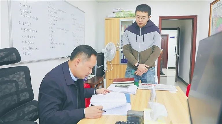 离岛20年后,他从重庆回到海南挂职(最新发布)