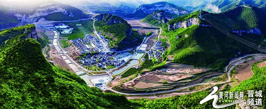 图为陵川县丈河村.