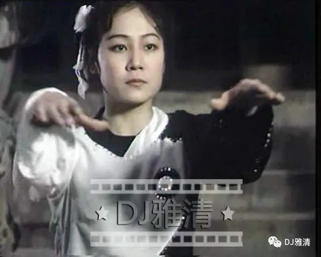 80年代功夫女星今昔照,个个貌美如花身手好,最后一位