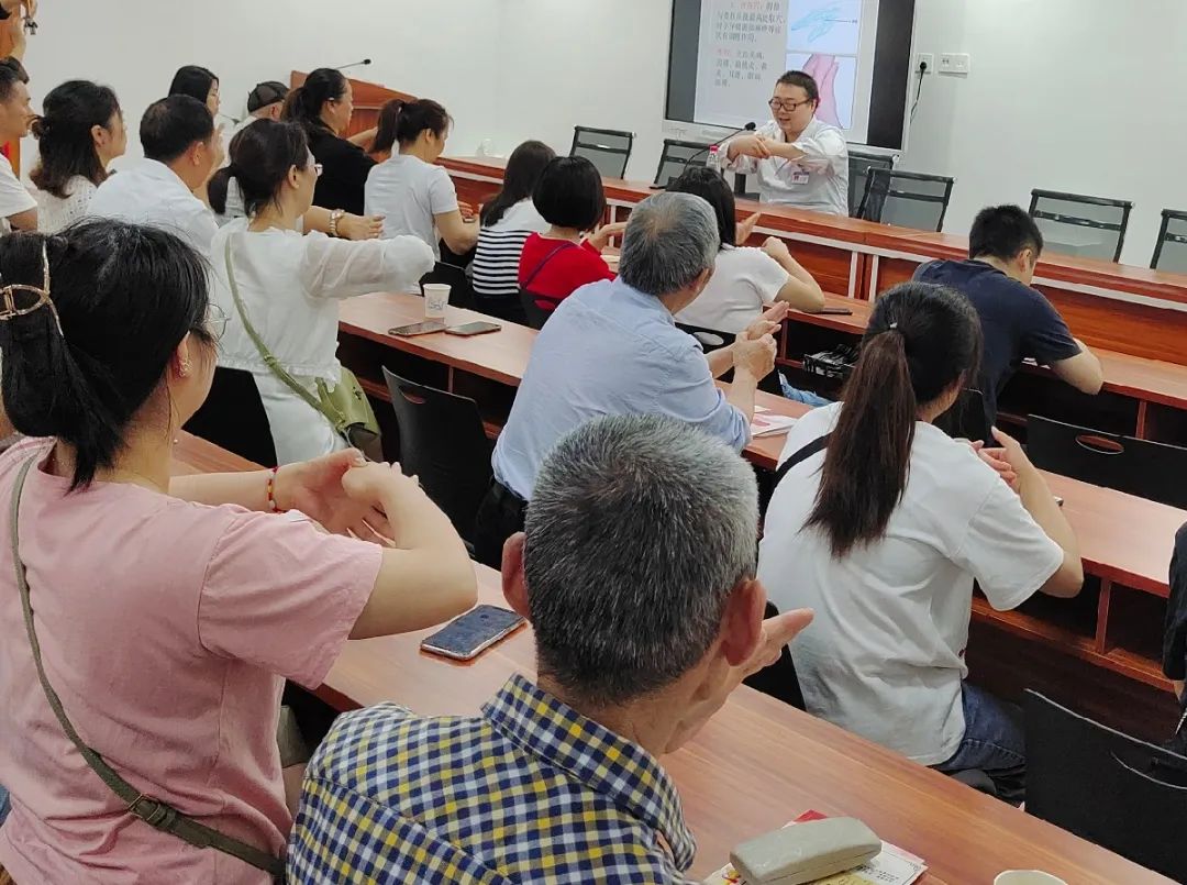 渝北区龙塔街道妇联开展关注中医养生关爱女性健康知识讲座