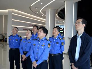 市城管执法局党组书记,局长徐志虎带队调研指导金山区局2021年度重点