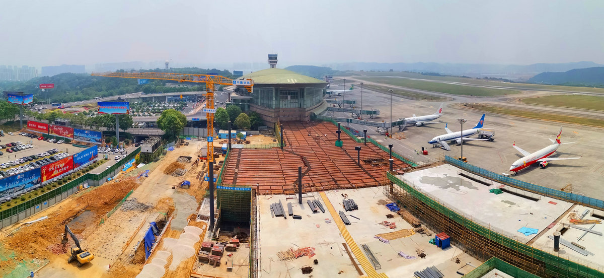 绵阳南郊机场t2航站楼项目建设有序推进(陈冬冬 摄)