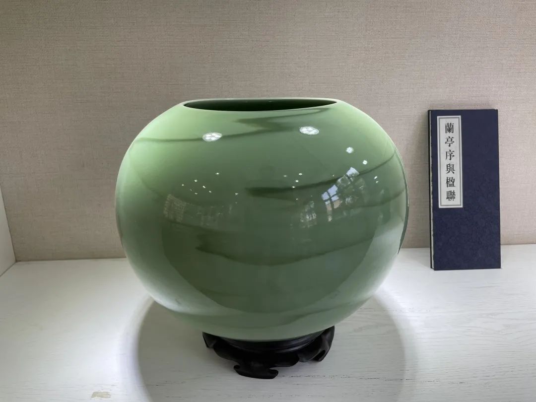 【文化崂山】青岛市"润瓷美塑"艺术展在龙泉青瓷博物馆举办