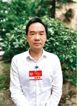 搭试验区东风 再现景德镇辉煌市政协委员周敏建——视频摄制:张玮一
