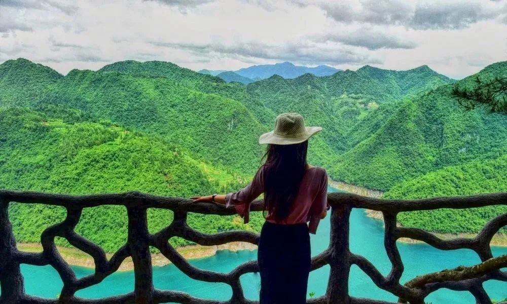 十四五期间,宣恩将大力实施"旅游 "" 旅游"战略,根据仙山贡水旅游区