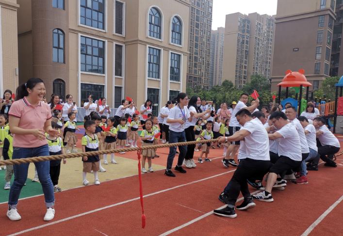 5月31日,星沙街道大西冲社区在百熙幼儿园开展了"童心向党 红色传承"