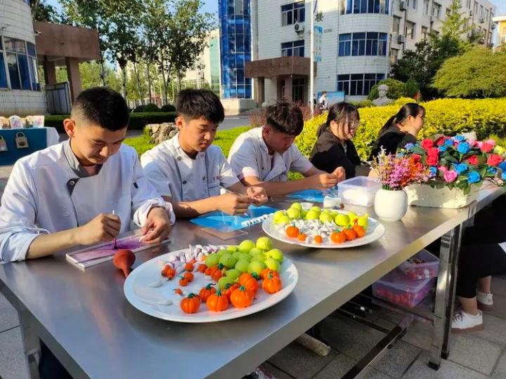 烟台信息工程学校这个活动太精彩!