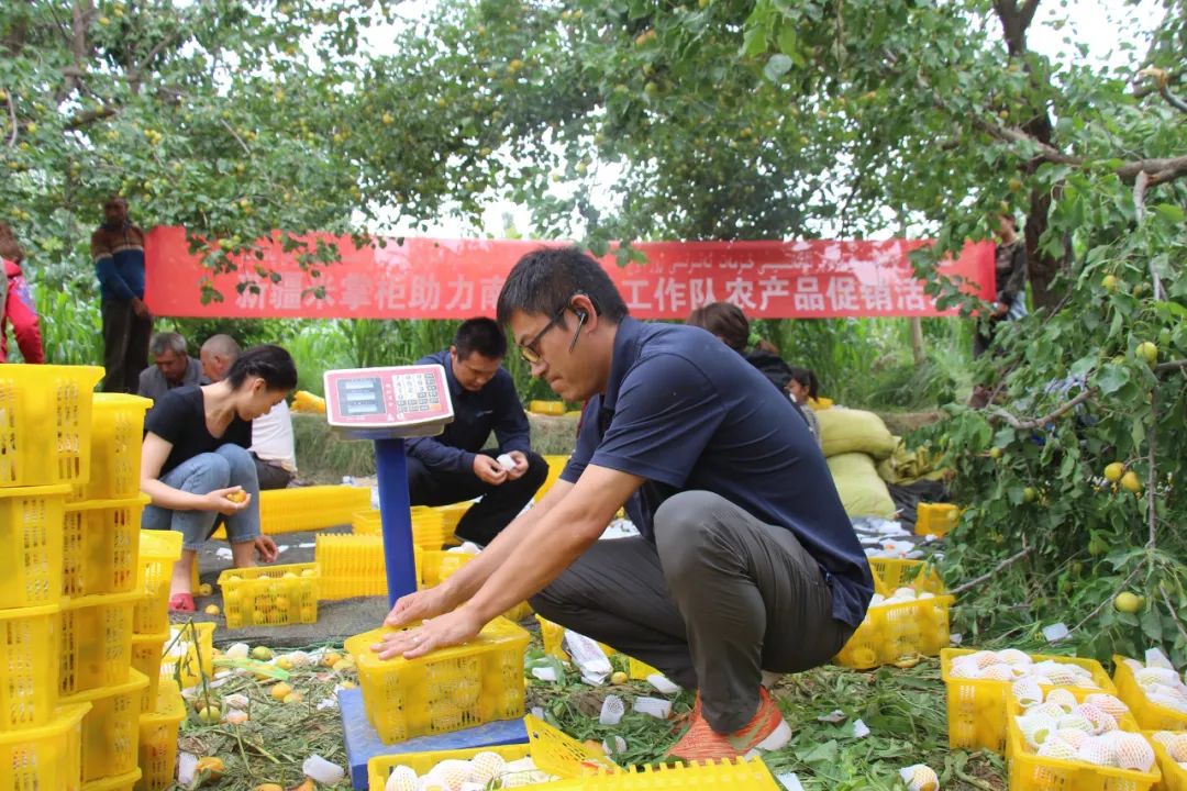 南航扶贫干部杜攀成两年不够再延期携家人一起去扶贫