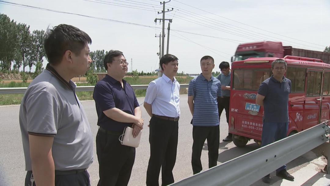 孟村发布李国德强调:要加强河道岸坡绿化,确保河畅,水清,岸绿,景美.