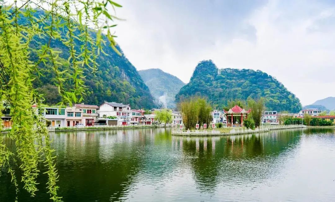 贵州省文化和旅游厅安顺市安顺经济技术开发区幺铺镇羊场村:是一个