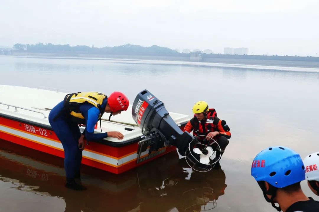 乘风破浪砺精兵——渝东战区冲锋舟驾驶员复训工作圆满结束