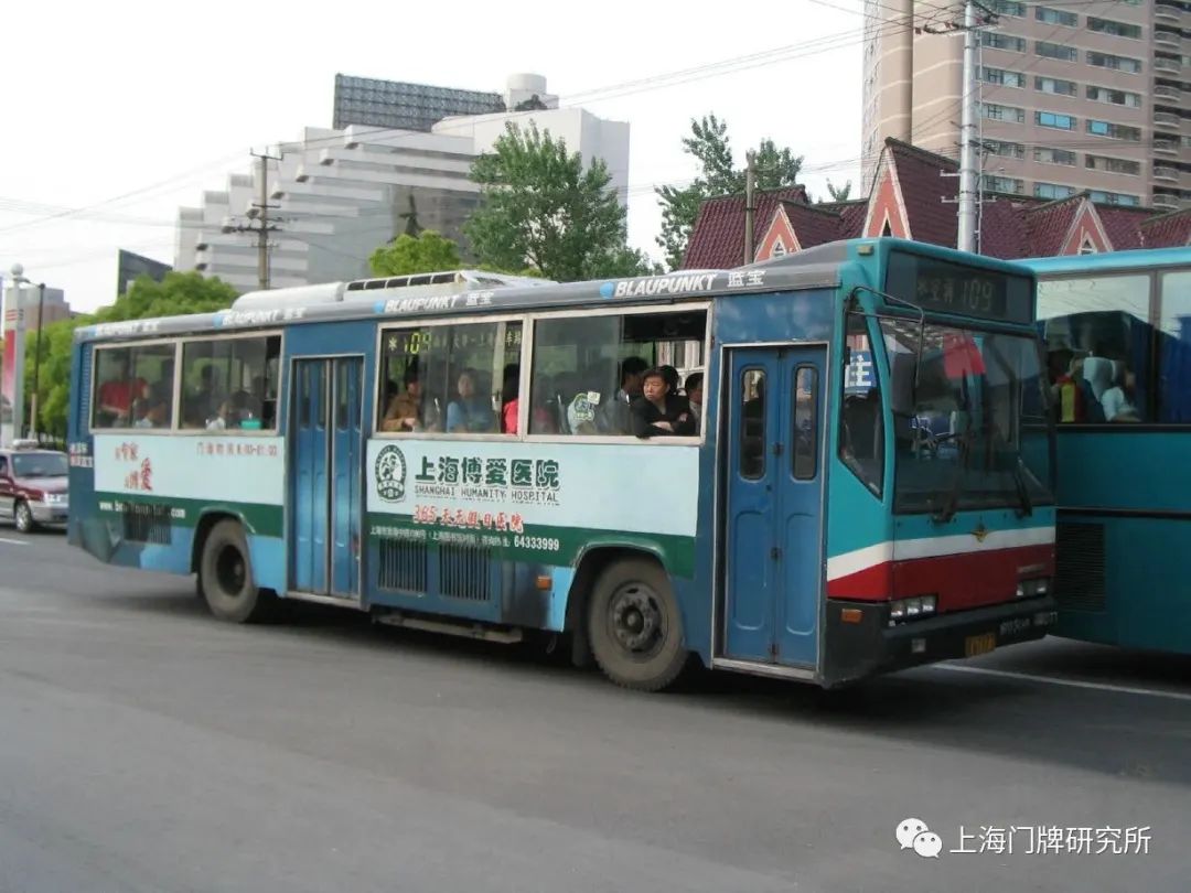 车影行踪:乐乘"红"线109路公交车的红色之旅