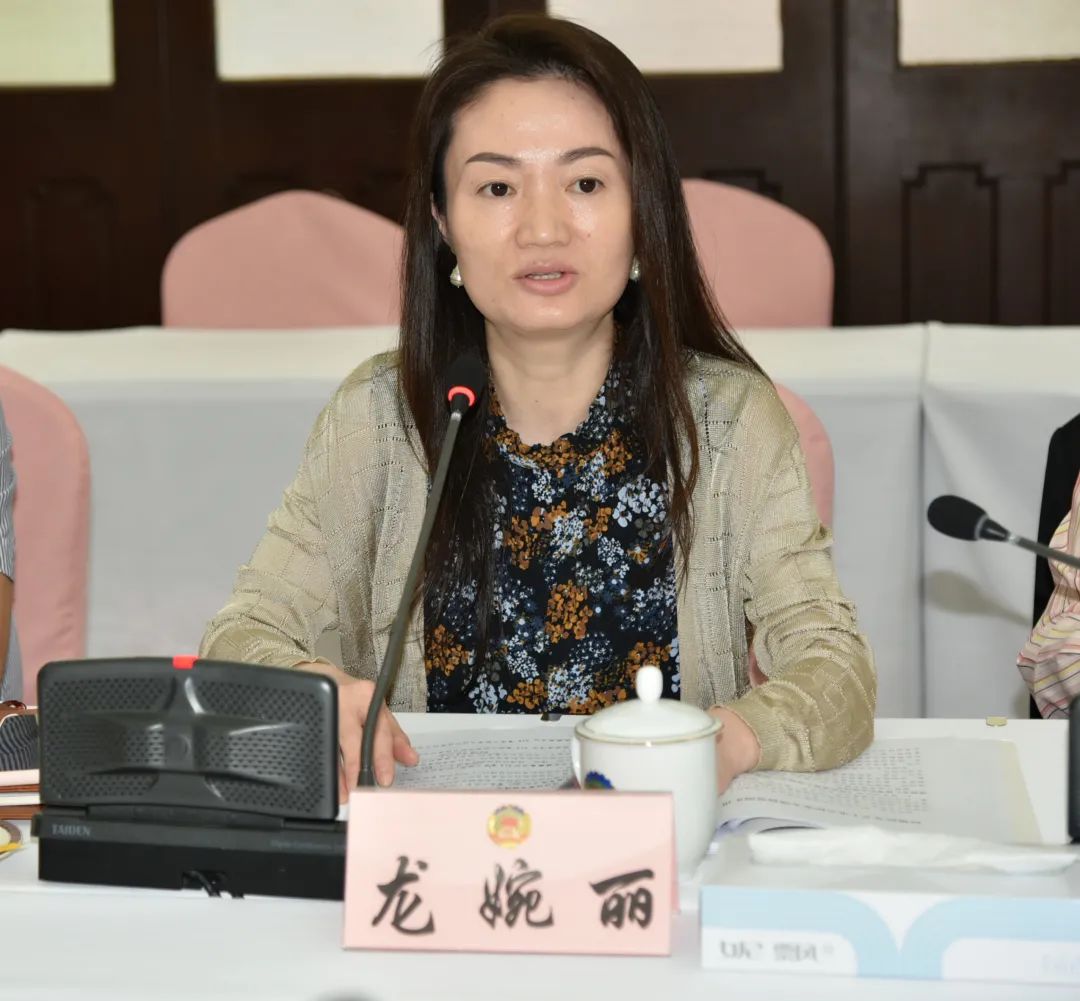区政府副区长龙婉丽,区政协副主席陈静薇,叶强领衔对6件重点提案及