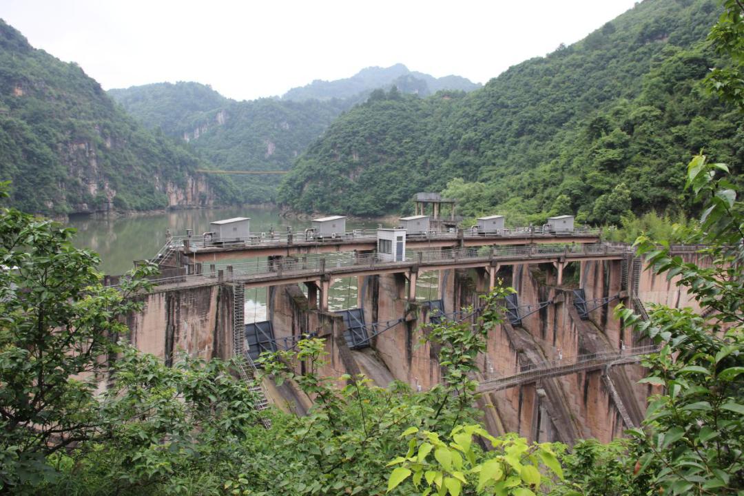 窄巷口电站—混凝土双曲拱坝窄巷口电站窄巷口电站系猫跳河梯级中的