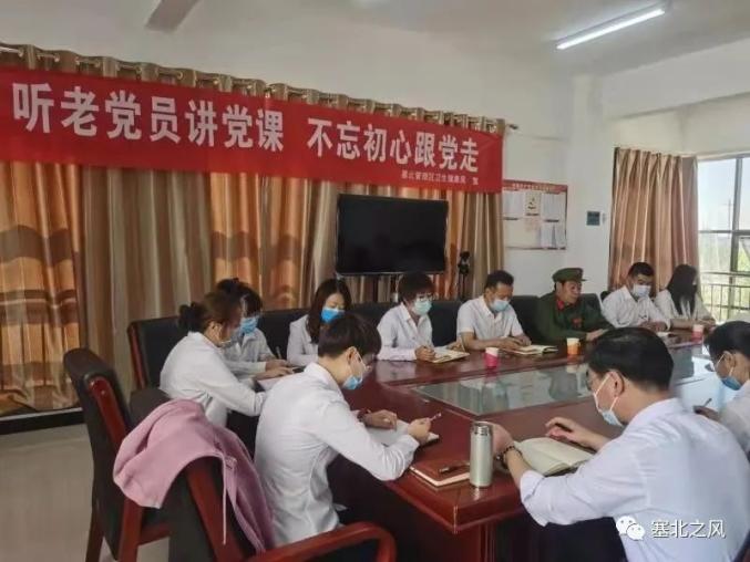 传承红色基因 听老党员讲红色故事
