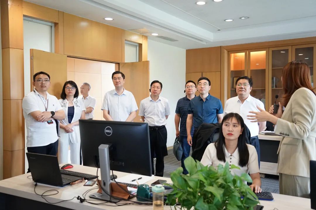 省委研究室与省高院研究室到虎丘法院开展专题调研