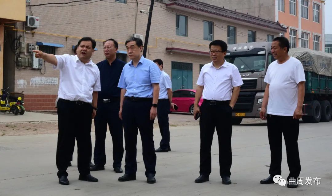 孟凡雄到曲周镇调研并召开座谈会