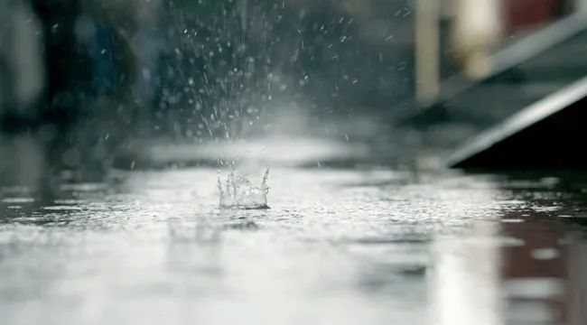天气| 新一波降雨今晚到货!昨夜的冰雹暴雨下哪了?