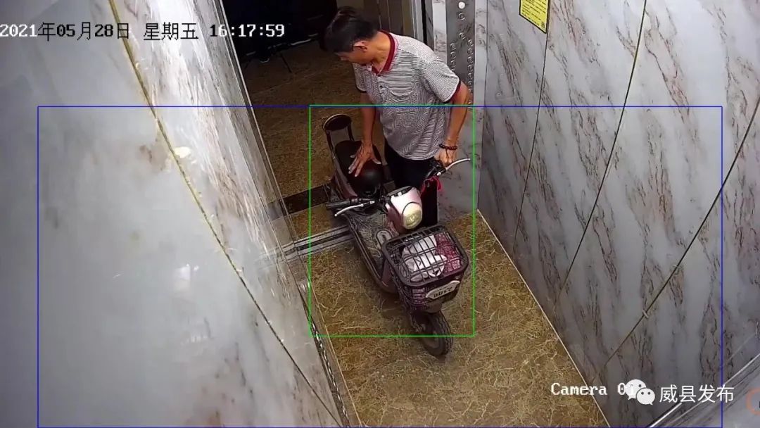 【我为群众办实事】威县:小区安装"神器" 电瓶车驶入后电梯自动停止