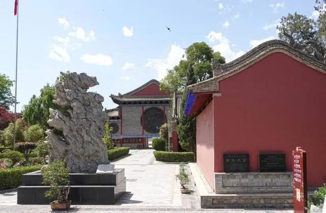 中国霸气十足的宗祠:不叫祠堂叫龙宫,全球李姓人在此