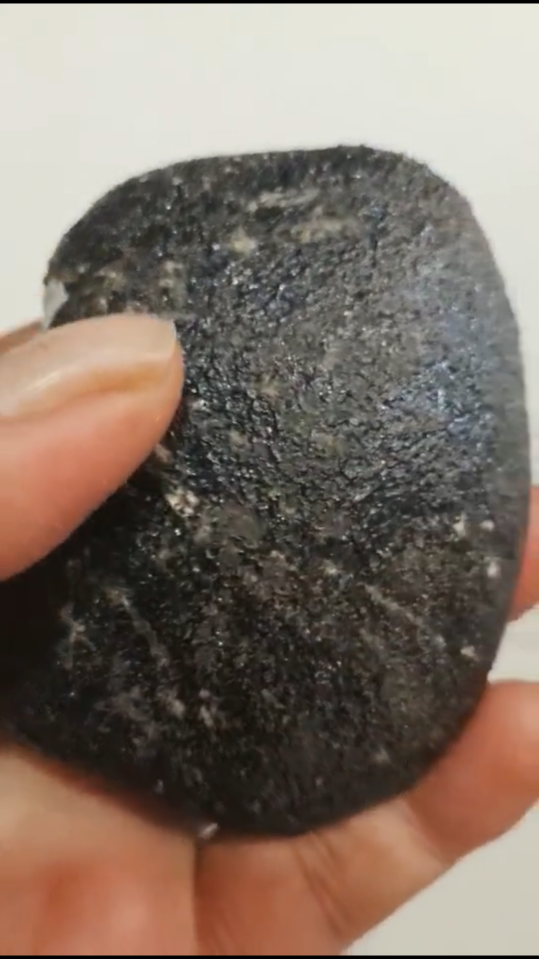 "20210115乌鲁木齐火流星"的陨石找到了!
