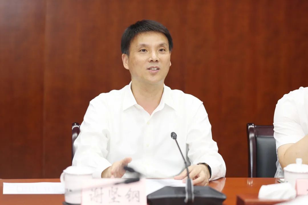 李永明拜会上海市杨浦区委书记谢坚钢区委副书记区长薛侃