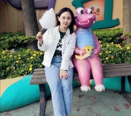 祝贺温医大学子黄君婷入选省十佳大学生
