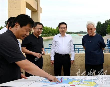 我市部署防汛和强降雨应对工作 张维亮樊成华讲话