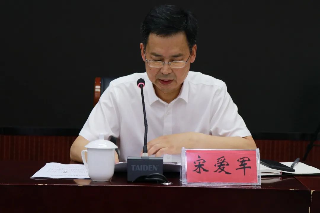 区人大常委会党组成员,副主任朱永为,区人大常委会党组成员,办公室