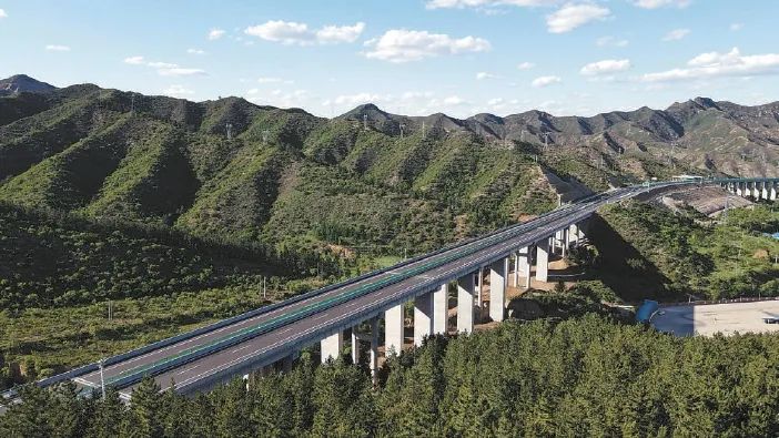 延崇高速公路河北段赤城支线剪子岭大桥