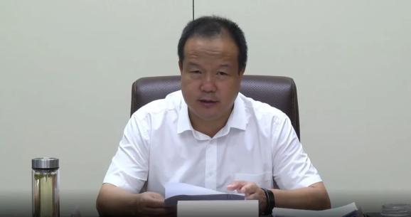 县委副书记代县长武利芳主持召开县政府第51次常务会