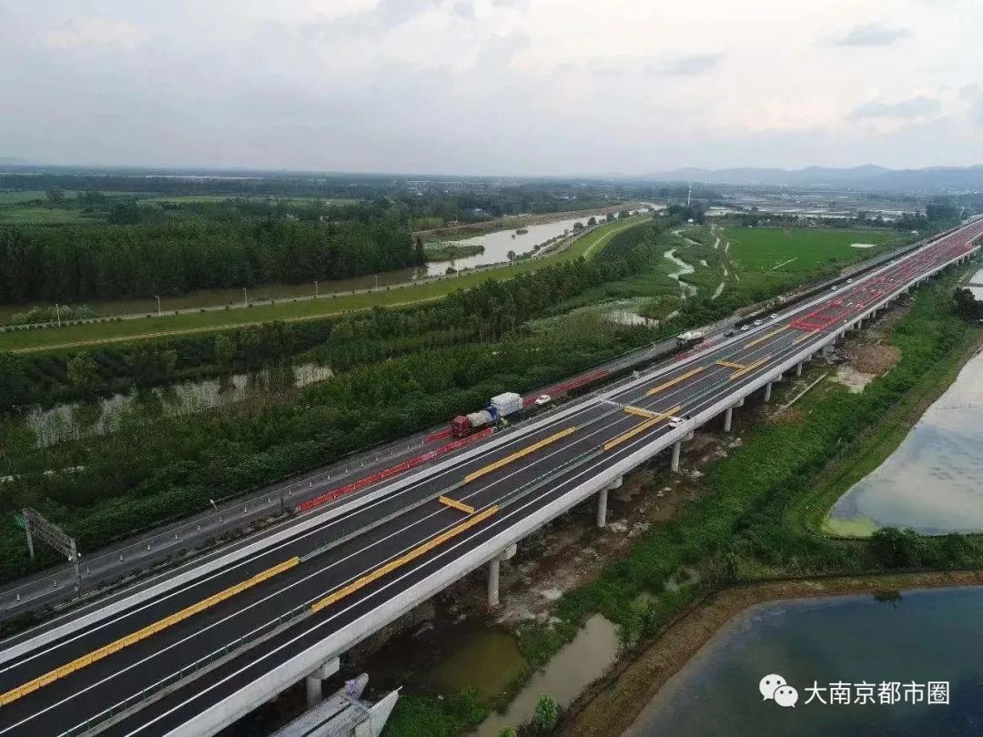 宁合高速公路南京段扩建工程起自南京市张店枢纽,止于滁河大桥(苏皖界