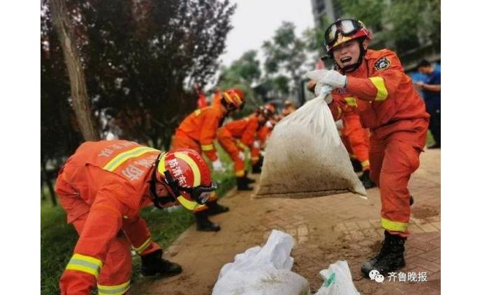 "快把俺妈屏蔽了!"山东一消防员赶赴河南救灾前叮嘱妻子