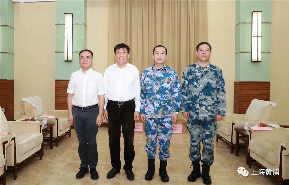 黄浦区 | 四套班子领导赴上海警备区走访慰问