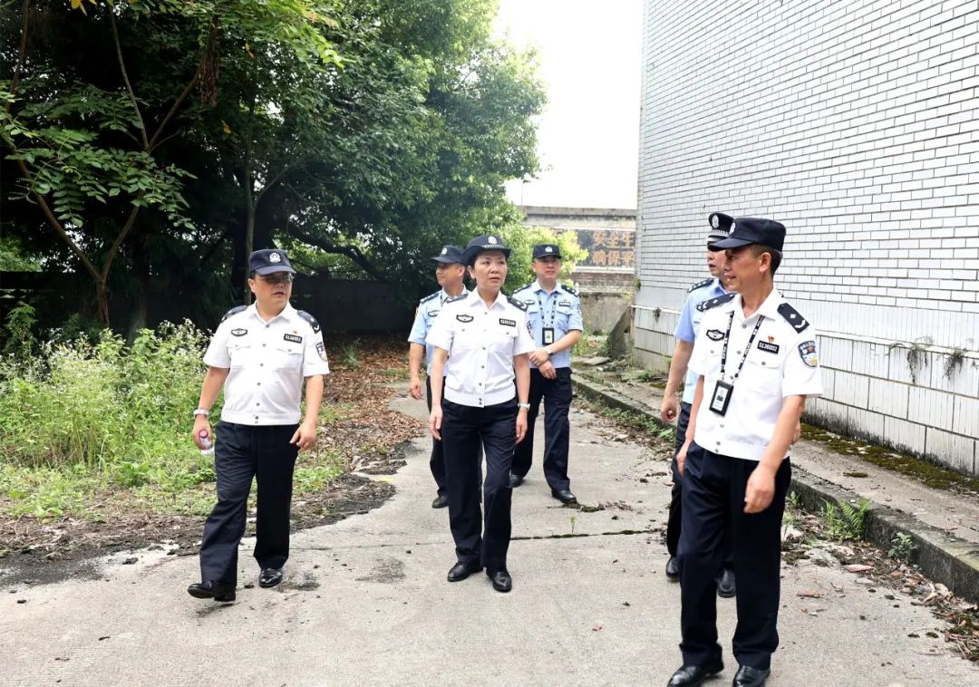 四川省汉王山监狱                      7月24日下午,全省监狱系统