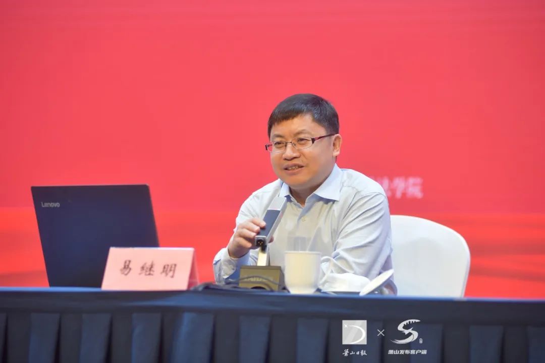 区委理论学习中心组扩大学习会暨湘湖大讲堂举行