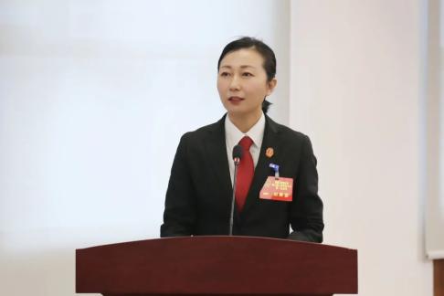 崇礼区人民法院工作报告获一致通过李静静当选崇礼区法院院长