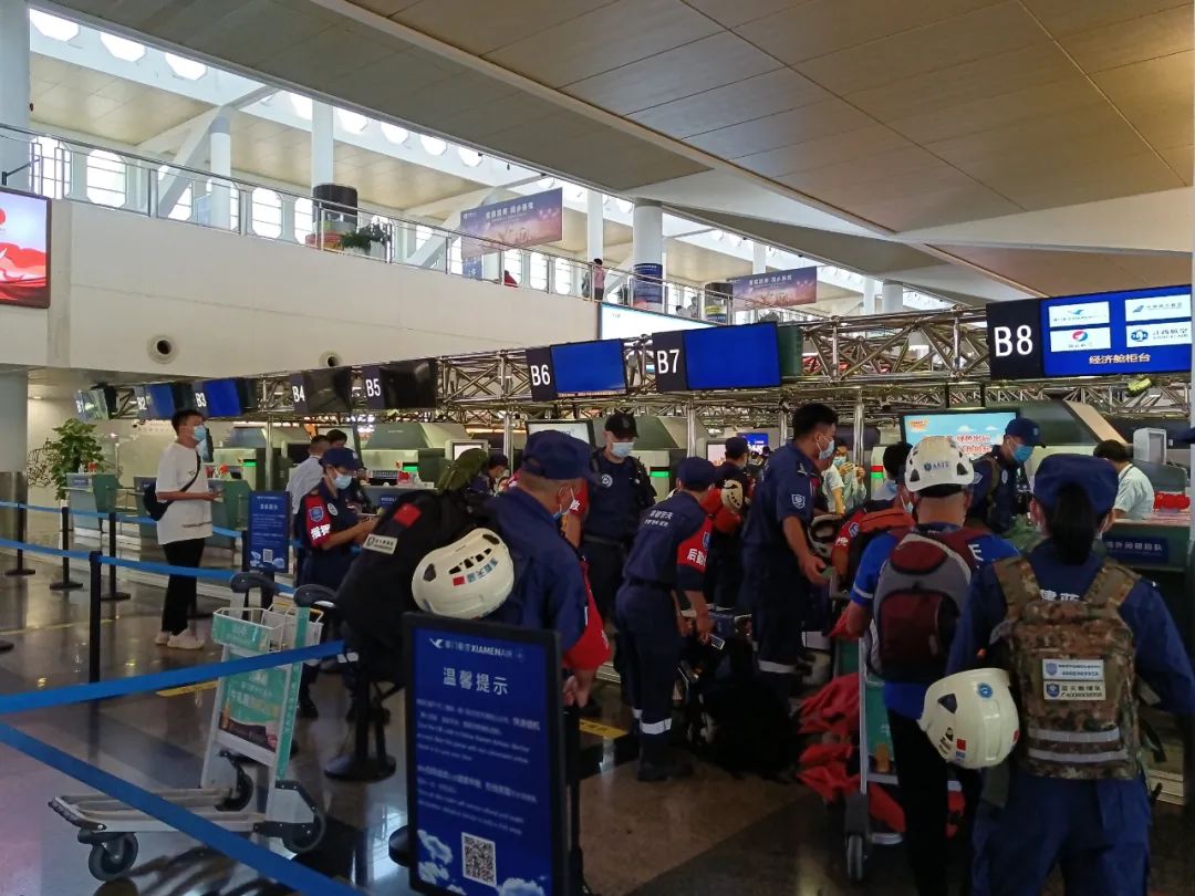 暴雨来袭当一座2000万级的机场变成了孤岛