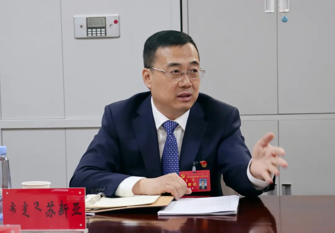 【党代会时刻】苏新亚参加中共准格尔旗第十六次代表大会分组讨论