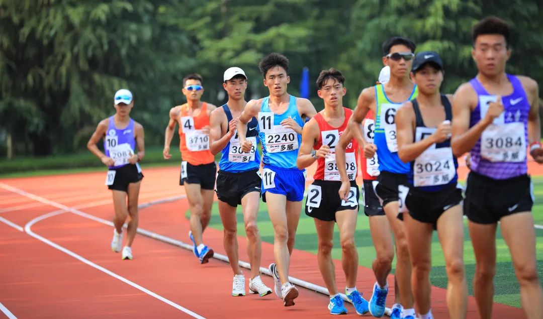 第20届中国大学生田径锦标赛在浙大开幕一起为运动健儿们加油