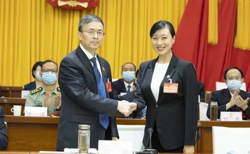 张琪同志当选为怀来县人民政府县长.